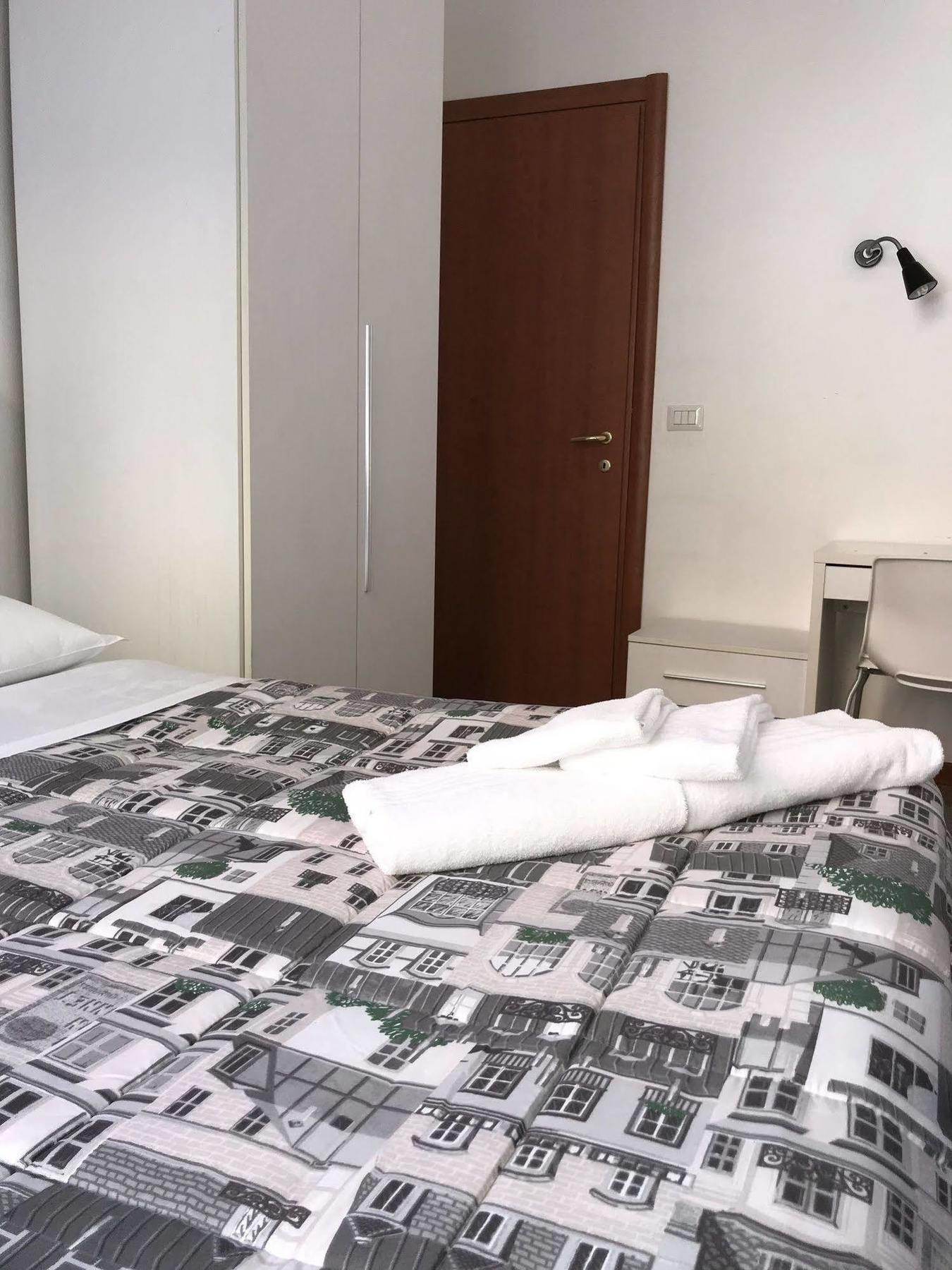 Elite Loreto Milano Hotel Exterior photo
